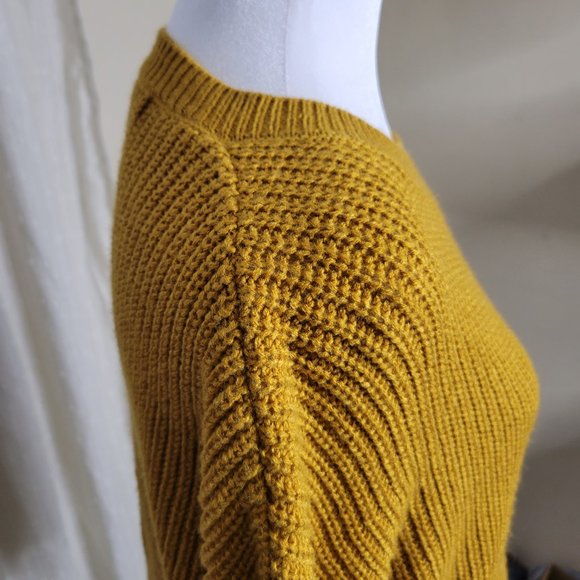 Balloon Sleeve Sweater - Picture 11 of 16